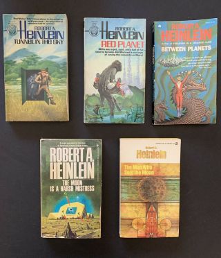 Robert A.  Heinlein - Set Of 5 Vintage Paperbacks