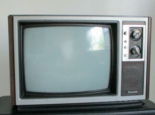 Vintage 19 In Panasonic Color Television
