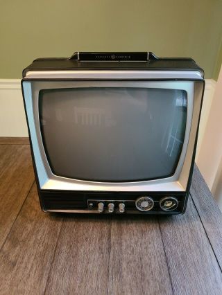 Vintage General Electric Ge Portable Tv Television Sf2105eb 11.  5 Black
