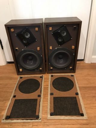Vintage Advent Loudspeaker 2 - Way Speakers Surrounds