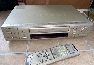 Samsung Sv - 5000w World Wide Video Vcr Digital Conversion System With Remote