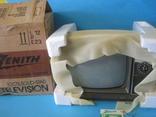Awesome Vintage Zenith N120c Portable B&w Tv Television Brown As - Is Parts/repair