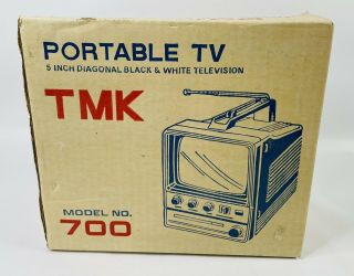 Vintage 1981 Tmk Portable Tv Model 700 Black & White Tv (factory)
