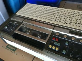 Sony U - Matic Vo - 2611 3/4 " Videocassette Recorder,  Good Operating