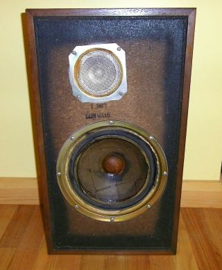 Vintage KLH Model 30 Speakers — 1970 ' s update of KLH 6,  KLH 17 2