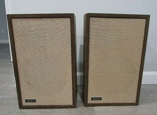 Vintage Pair The Advent 3 Speakers