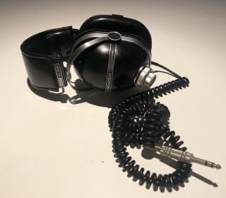 Pioneer 2 - Way Stereo Headphones Se - 505,  Stored Since ‘82,  Buttery