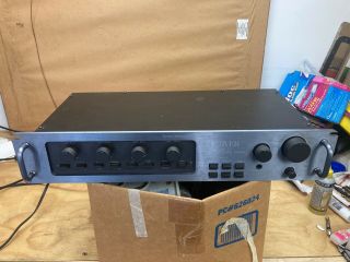 Carver Preamplifier Model C - 1 High Fidelity Control Console