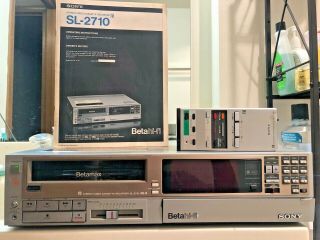 Sony Betamax Beta Hi - Fi Stereo Video Cassette Recorder Sl - 2710 W/ Remote