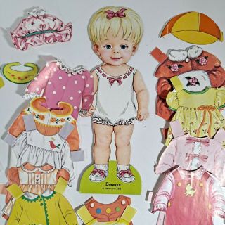 Vintage Mattel 1975 Drowsy Paper Doll W/ Outfits 9 " Tall