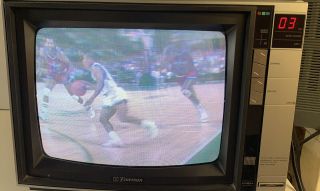 Vintage 1980s Emerson Color TV Television 13 