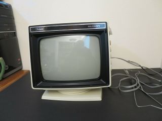 Vintage Sears Solid State Portable B&w Television Tv 9 " Screen Swivel Base 5022