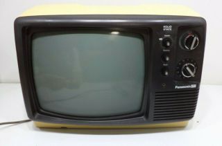 Panasonic B&W TV Vintage LTD TR - 802 YELLOW 1976 Black & White Retro Gaming 2