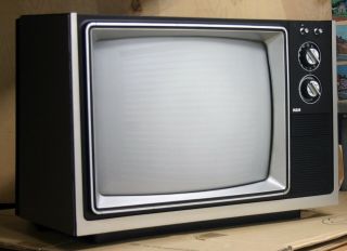 1984 Rca Solid State 16 " Color Television Great Ex,