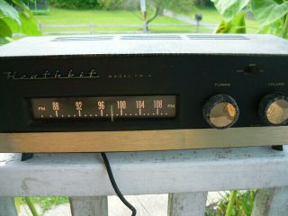 Highly Collectable Vintage Heathkit Model Fm - 4 Tuner - Powers Up