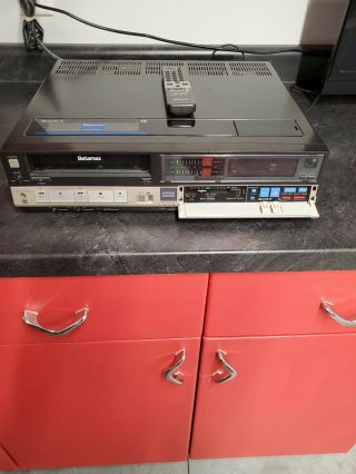 Sony Betamax Vcr Beta Model Sl - Hf500 Orginal With Remote