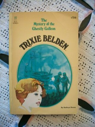 Trixie Belden 27 - The Mystery Of The Ghostly Galleon (oval Paperback)