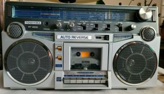 Toshiba Rt - 200s Boombox Stereo Cassette Player Am/fm Radio With Papers