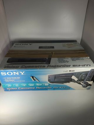 Sony Slv - N77 Vhs Vcr Hifi Cassette Video Player/ Box And Packaging