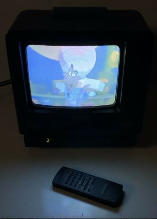 Vintage 1992 Magnavox 13 " Color Tv Vcr Combo Vhs Television Crm091at02 W/ Remote