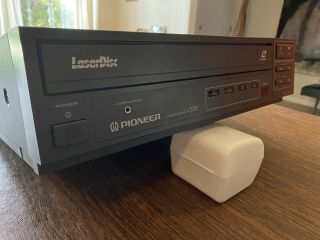 Pioneer Ld - V2200 Laservision Ld Laser Disc Player & / No Remote