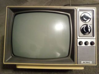 Retro Tv,  White Black And White Kmc Tv Made In 1982 60hz 40w