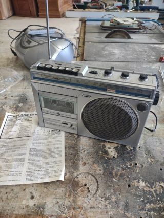 General Electric Radio Model No 3 - 5246a Am Fm Cassette Tape Boombox