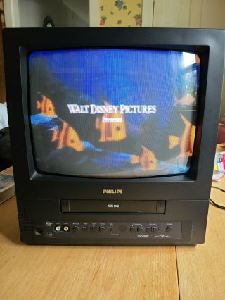 Philips Ccb134at01 Tv Vcr Combo Rv Gaming Vhs 13 " Screen With Remote