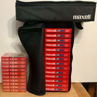 24 Maxell Blank Cassette Tape Ur 90 Normal Bias W 2 Maxell Zippered Cases