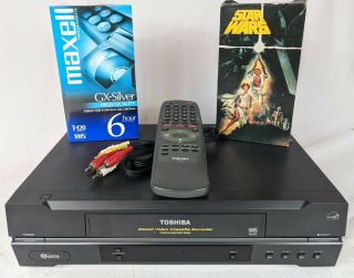 Toshiba W - 422 Vcr 4 Head Vhs Video Cassette Recorder / Player Serviced 7/15/21