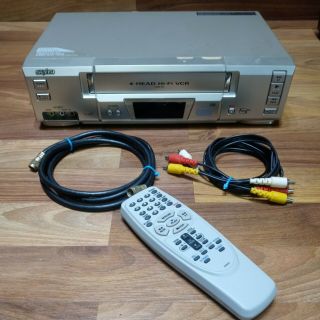 Sanyo Vwm - 700 Vcr With Remote Stereo Hi - Fi 4 Head Vhs Player Video Tape Recorder