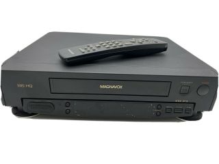 Magnavox Vcr Vhs Player Video Cassette Recorder Vr9262 With Remote