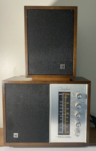 Radioshack Realistic Am Fm Radio Phono 12 - 1466 W/extra Speaker Vintage