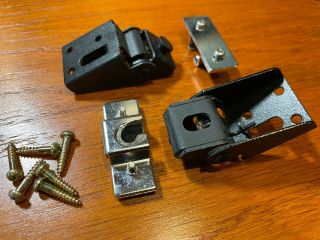 Yamaha Yp - 211 Turntable Parts - Dust Cover Hinges (pair)