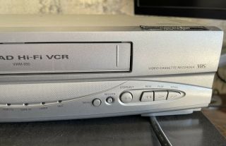 Sanyo VWM - 950 4 Head Hi - Fi VHS Player Recorder VCR Unit Only No Remote 3