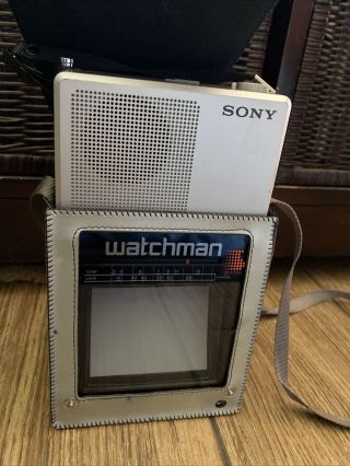 Sony Watchman Model Fd - 40a Black & White Tv Made In Japan No Cord
