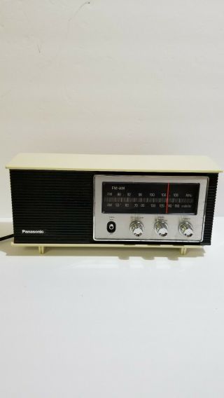 Vintage Retro Panasonic Radio Am Fm Model Re - 6283 Ac 120v Beige Black