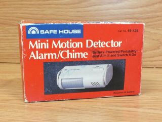 Vintage Tandy Radio Shack (49 - 425) Mini Motion Detector Alarm/chine
