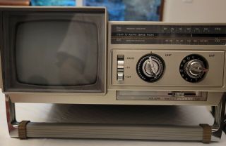 Samsung Vintage 5 " B & W Portable Tv Television Am/fm Radio 1983 Bt - 123aj