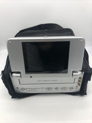 5 Inch Audiovox Active Matrix LCD Monitor/VCP Combo VCR With Bag and Cords 3
