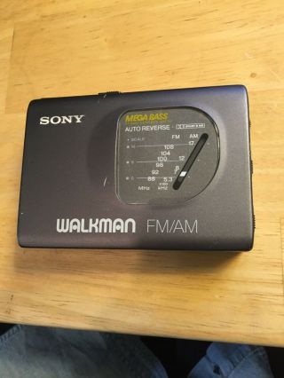 Sony Wm - Fx50 Walkman Cassette Fm/am W/ Case