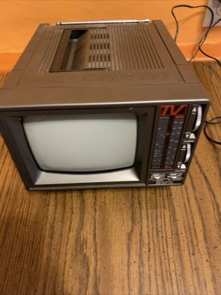 Vintage Gpx Tvp5b Portable 5” Tv Am Fm Radio