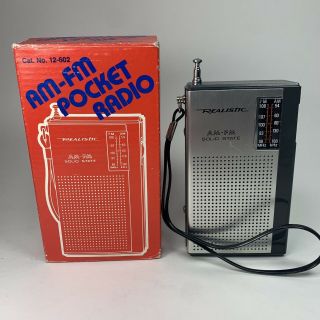 Radio Shack Realistic Am Fm Solid State Pocket Radio Handheld Model 12 - 602
