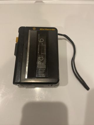 Ge Hand Held Microcassette Tape Player/recorder Model 3 - 535da
