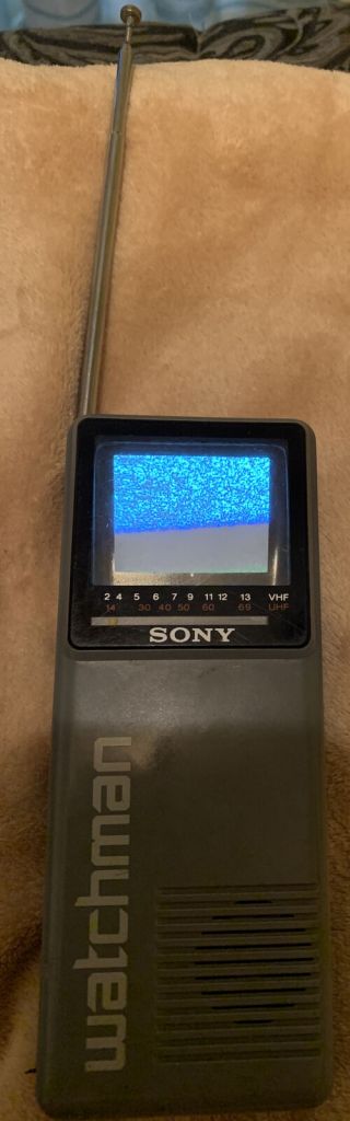 Vintage 1986 Sony Watchman Fd - 10a Handheld B&w Black & White Analog Tv