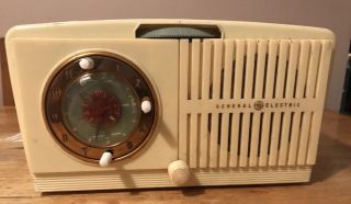 Vintage Tube Radio Alarm Clock General Electric Ge Bakelite Heterodyne Model 505