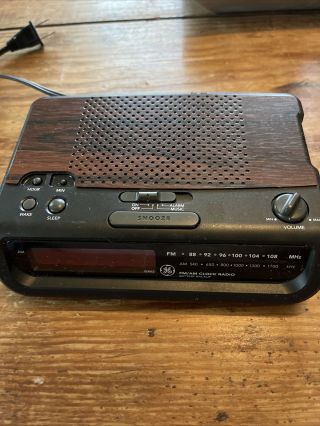 Vintage G&e Fm/am Alarm Clock Radio - Battery Backup.