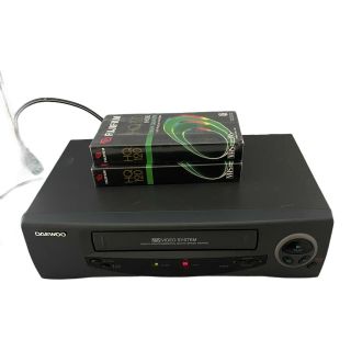 Daewoo Dv - K27n 4 Head Vcr Vhs Player Recorder - & 2 Fuji Tapes