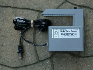 Realistic Bulk Tape Eraser 44 - 232 8 Track,  Cassettes,  Open Reel Floppy Degausser