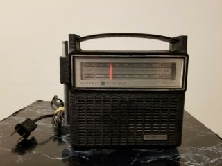Vintage General Electric 7 - 2810g Two Way Power Solid State Radio Portable Am/fm